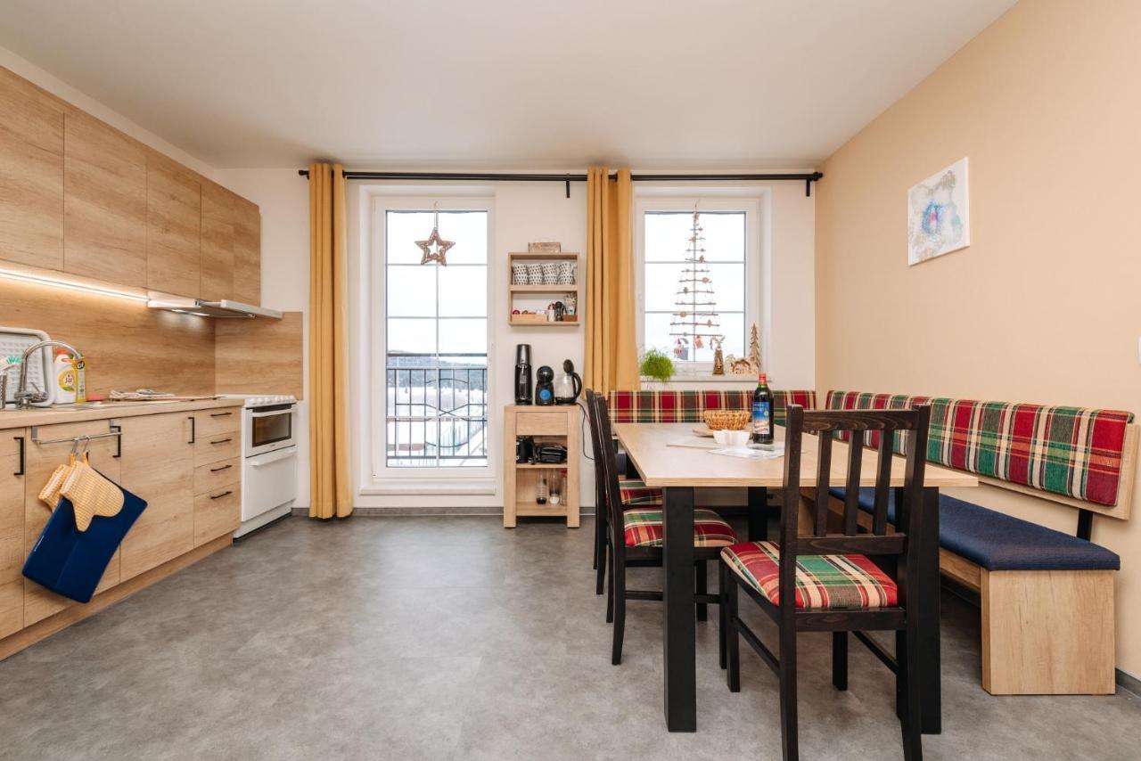 Aura V By Mountain Ways Apartment Bozi Dar Luaran gambar